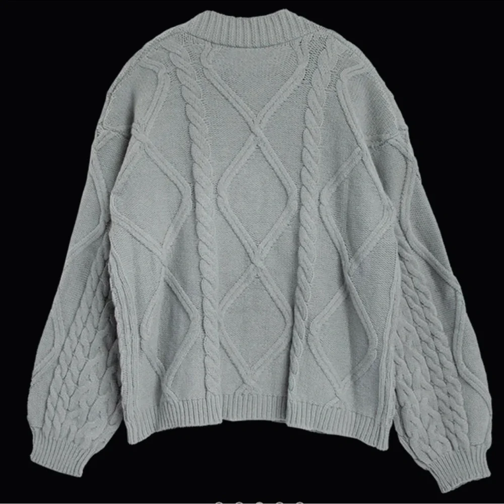 Taylor Swift Soft Gray Cable Knit Cardigan The Tortured Poets Department XS/S - Picture 3 of 9